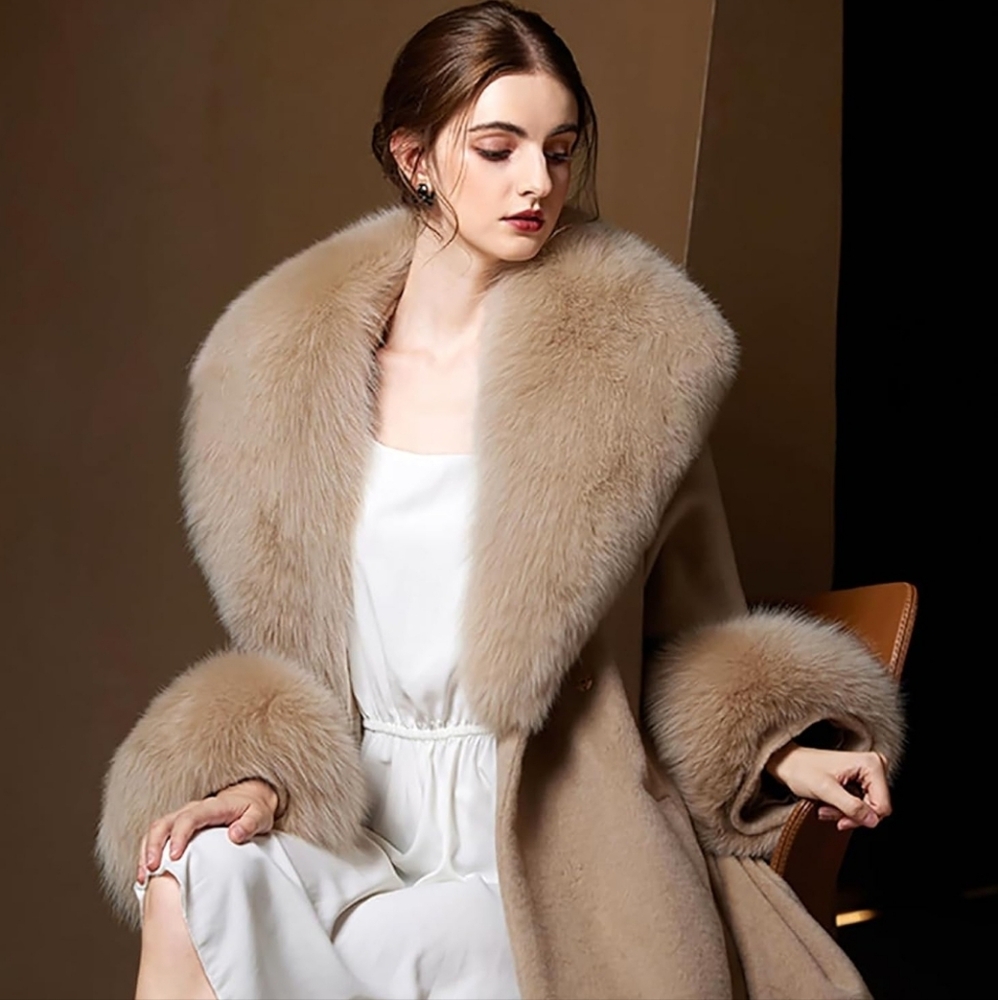 NEW! Elegant Tan Faux Fur Collar And Cuffs Set OS - Picture 1 of 4